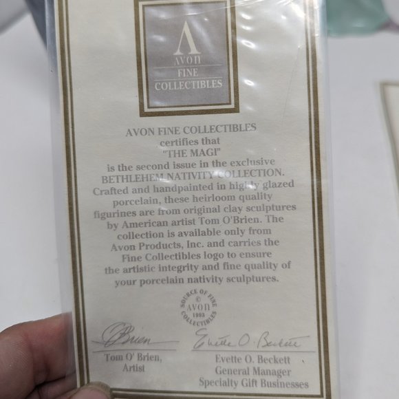 Vintage Avon 1992 Bethlehem Nativity Christmas Collection with COA's - Picture 10 of 15